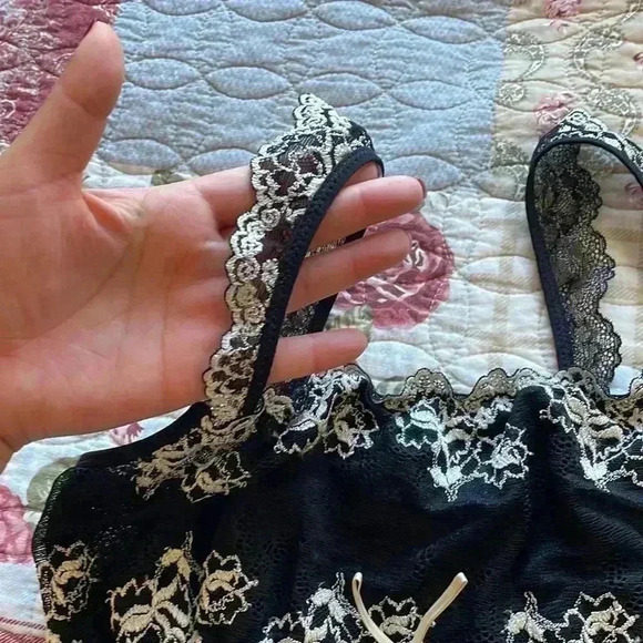 Gilligan & O’Malley Micro Mesh Top - Picture 4 of 4